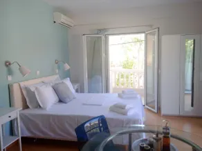Cozy studio with sea view - Image 5