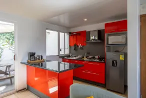Complete and cozy house · Excellent location - Image 2