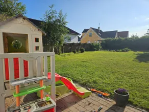 Beach vacation in villa with beautiful garden - Image 5