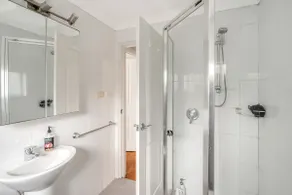 Cosy Bright 1 BDR Apt Lane Cove - Image 4