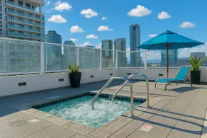 Live Like a Legend | DTLA + 360° Pool + Parking - Image 5
