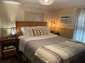 1-bedroom BoHo Bungalow Apt -> Good Vibes Only! - Image 2