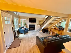 Remodeled 2BDR/2BA + Loft BDR Condo pool/hot tub - Image 2