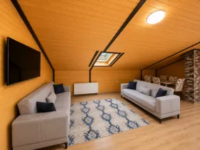 Penthouse Suite with Lake View - Image 4