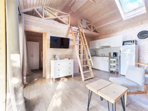Delightful cottage with a pool 1 - Image 3