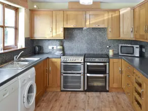 Chestnut House - Image 5