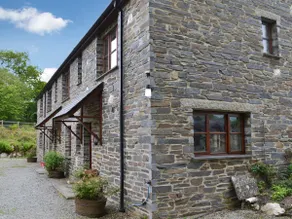 Chestnut House - Image 2