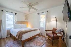Lively 3BR · Game Room, Bar & Fire Pit · Sleeps 6 - Image 3