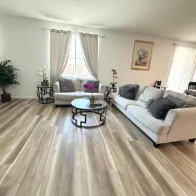 2024Gorgeous home 6 bedrooms house in Elk Grove - Image 3