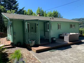 Chetco Riverview! Private! Rejuvenating Hot Tub! King Bed! - Image 3