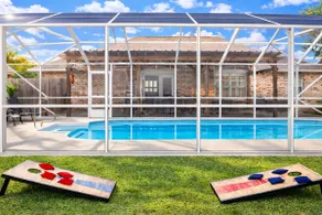 Private Heated Pool, 10 Min to Navarre Beach - Image 2