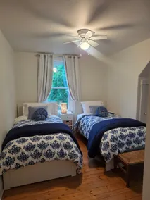 2 bedroom unit in heart of Chester Village. - Image 5
