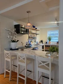 2 bedroom unit in heart of Chester Village. - Image 3