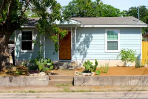 King, Heart of East Austin, Walkable, Home Office - Image 2