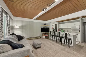Prime Location! 3 Bed Schuss Mountain Condo w/Pool - Image 2