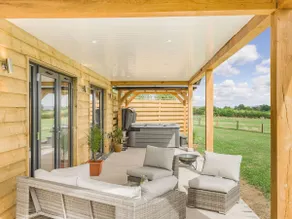 Oak Tree Lodge - Uk38383 - Image 2