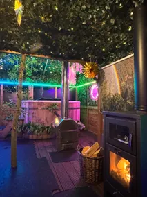 FINN VILLAGE - Loch Lomond Sunset Glamping Pod - Private Ofuro HOT TUB - Image 4