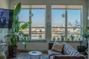 Top-Floor Studio, NYC Balcony, Downtown View, Pool - Image 3