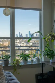 Top-Floor Studio, NYC Balcony, Downtown View, Pool - Image 4