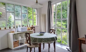Cosy loft with a lovely view - Image 3