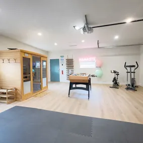 ZEN HAUS Lux Denver Retreat: Hot Tub | Sauna | Gym - Image 3