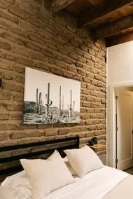 House + Guest house in Armory Park - Image 5