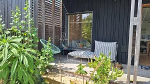 Beachfront vacation home - Image 5