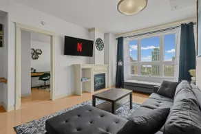 🔆 2Bed2Bath 11th Floor Suite W/Parking & AC🔆 - Image 2