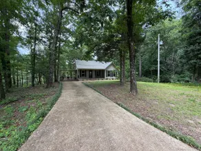 River’s Edge Guesthouse - Image 2
