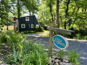 The Perch - Riverfront, Starlinks WiFi & Hot Tub - Image 2