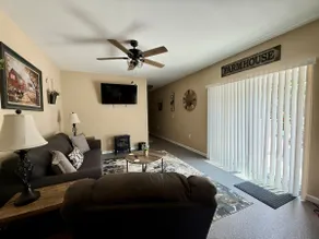 Country getaway with Private Entrance - Image 2