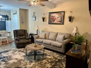 Country getaway with Private Entrance - Image 3
