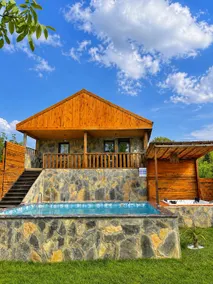 Sapanca Bamboo Chalet with Heated Pool + Jacuzzi - Image 2