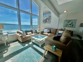 Oceanfront View with Hot Tub & Game Room - Image 2