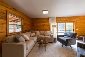 Modern Cabin in Spring Creek | 4 Bedroom | Bunk Room | Gas Grill | Parking - Image 4