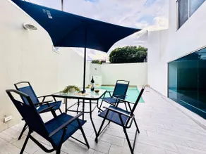House with pool steps from BBVA stadium and Domo Care - Image 4
