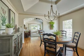 Adorable, Relaxing Cottage with King Bed!! - Image 3