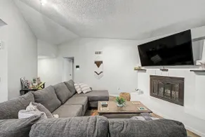 Summer, Hiking, Exploring 3 Bedroom 2 Bath, Pool - Image 5