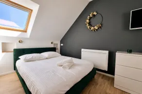Bruz Centre Studio Apartment | Free Parking - Image 5