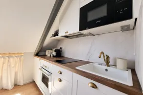 Bruz Centre Studio Apartment | Free Parking - Image 2