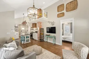 Historic Downtown Home | Walkable | Sleeps 6 - Image 2
