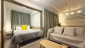 Glass Seiseikan/A (Double + Ex.1)/Max 3 people/4 min walk from Susuki Station/Projector included - Image 2