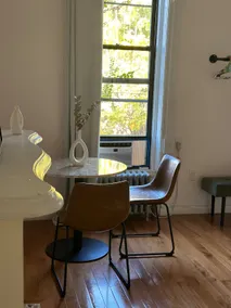 Brooklyn Beautiful Studio Apartment - Image 2