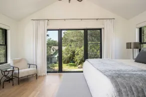 The Honey Spot - Bespoke Downtown Home w/ Hot Tub - Image 3