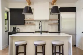 The Honey Spot - Bespoke Downtown Home w/ Hot Tub - Image 4
