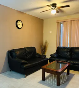 A nice and cozy house near the shopping mall - Image 4
