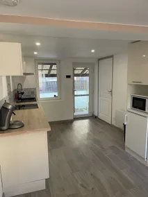 Modern duplex at the foot of the vineyards - Image 5