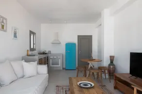 Siora of Paros - Ammiralis & Castelis - Image 3