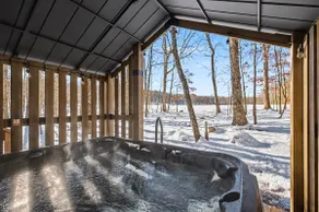 Fantastisk modern Lakefront Chateau i utmärkt Pocono-läge! WiFi, AC, radbåt. - Image 4