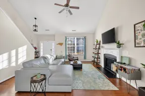 Lovely home in Durham with Game/Movie Room! - Image 2
